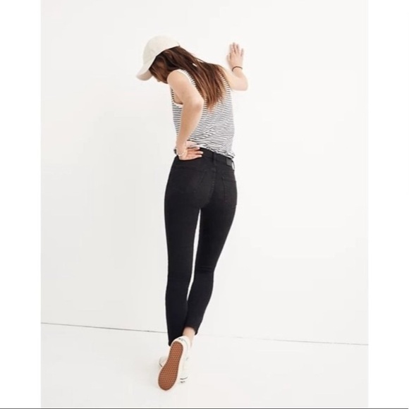 Madewell 9" High Rise Skinny Jeans in Lunar Wash - Picture 2 of 11